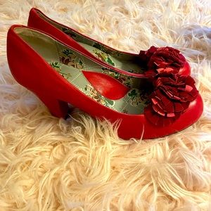 Vintage red heels